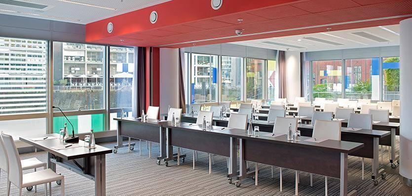 INNSiDE by Meliá Düsseldorf Hafen Exterior foto